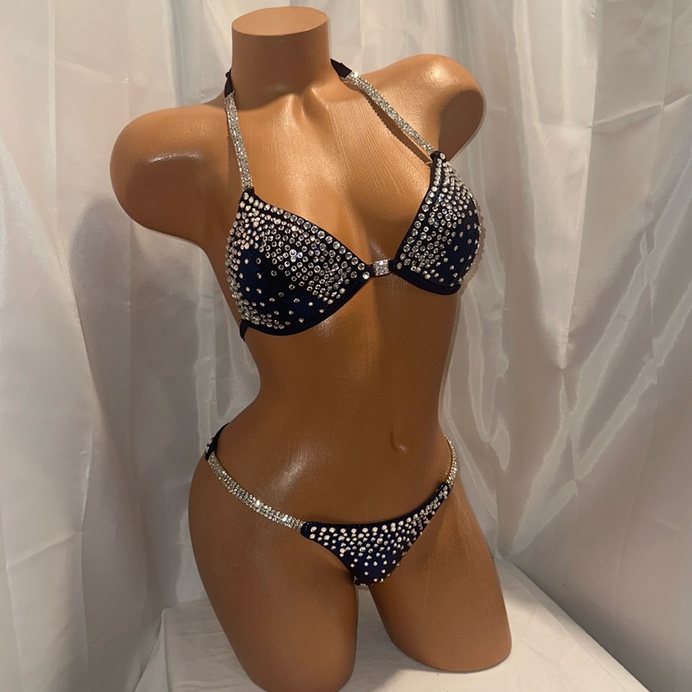 Competition bikini suit, midnight blue handmade 
34B cup med size bottom NWT